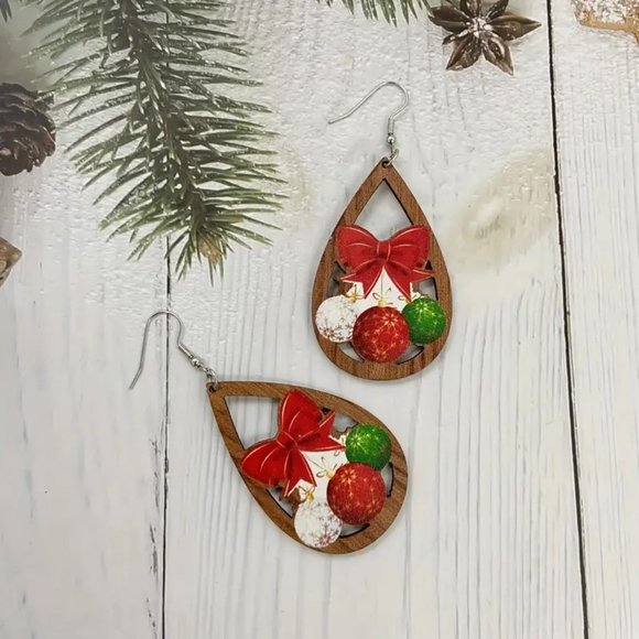 3/$12~Christmas Ornament Earrings - Picture 4 of 5